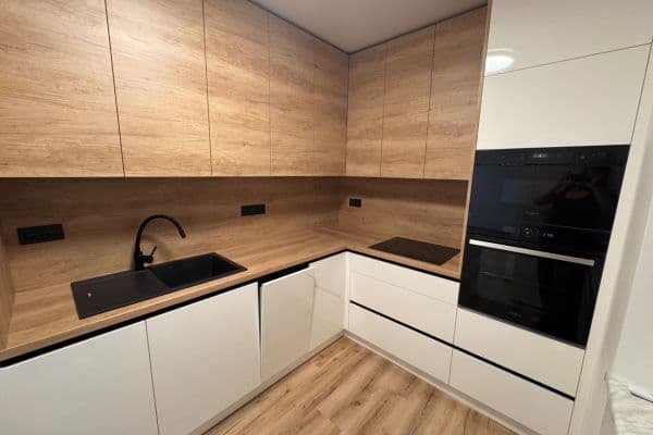 Pronájem bytu 2+1 58 m², Husova čtvrť, Rosice, Jihomoravský kraj Pronájem bytu 2+1 58 m², Husova čtvrť, Rosice, Jihomoravský kraj