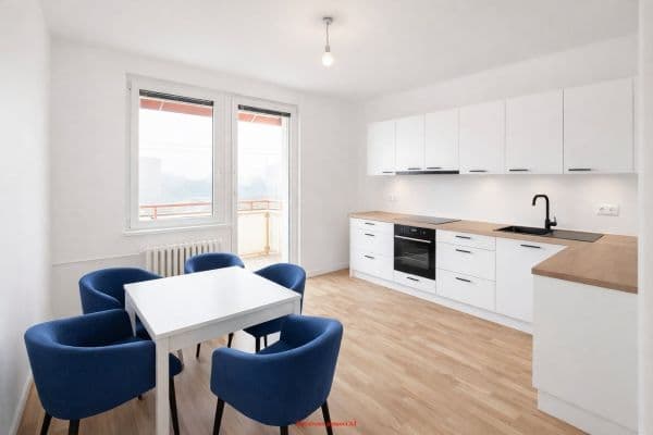 Pronájem bytu 3+1 66 m², Sovova, Karviná-Ráj Pronájem bytu 3+1 66 m², Sovova, Karviná-Ráj
