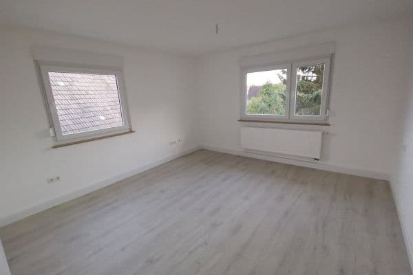 Pronájem bytu 3+1 61 m², Sommerstrasse 17, Egenhausen Pronájem bytu 3+1 61 m², Sommerstrasse 17, Egenhausen