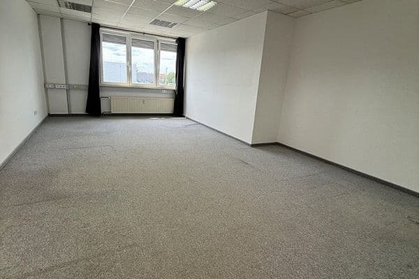 Pronájem bytu 3+1 79 m², Humbserstr.22, Fürth Pronájem bytu 3+1 79 m², Humbserstr.22, Fürth