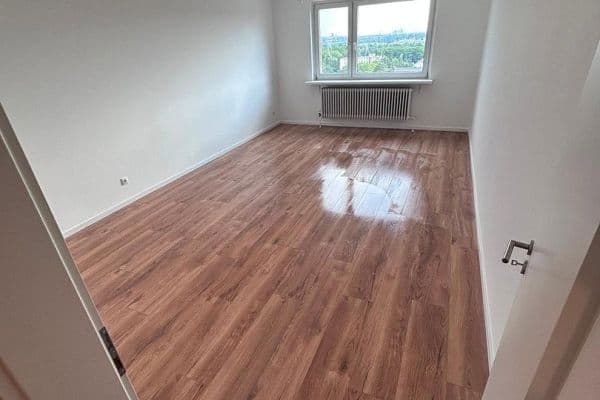 Pronájem bytu 3+1 91 m², Herderweg 2, Hanau Pronájem bytu 3+1 91 m², Herderweg 2, Hanau