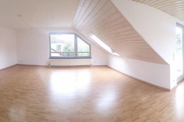 Pronájem bytu 2+1 84 m², Niedernhausen Pronájem bytu 2+1 84 m², Niedernhausen