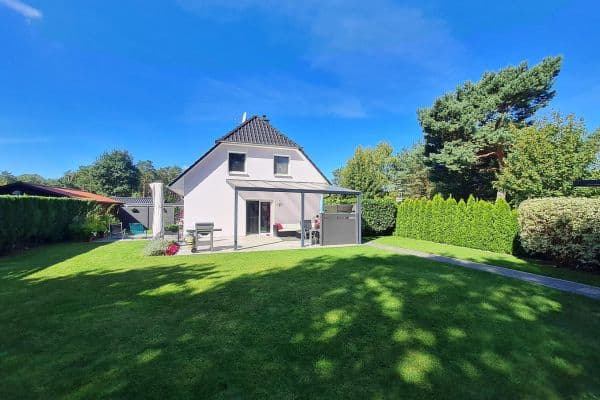 Prodej domu 110 m², pozemek 547 m², Rehfelde Prodej domu 110 m², pozemek 547 m², Rehfelde