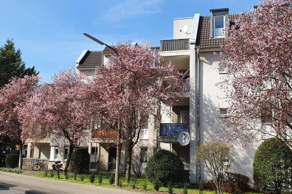 Pronájem bytu 3+1 80 m², Markusstr. 9, Niederkassel Pronájem bytu 3+1 80 m², Markusstr. 9, Niederkassel