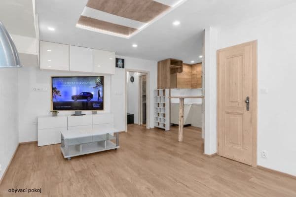 Pronájem bytu 4+kk 78 m², Ohradní, Praha Pronájem bytu 4+kk 78 m², Ohradní, Praha