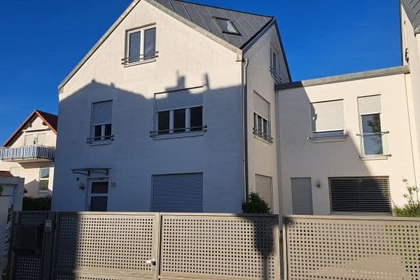 Prodej domu 205 m², pozemek 300 m², Am Dreispitz 30, Aschaffenburg Prodej domu 205 m², pozemek 300 m², Am Dreispitz 30, Aschaffenburg
