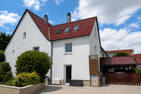Prodej domu 404 m², pozemek 416 m², Tiefenbronn Prodej domu 404 m², pozemek 416 m², Tiefenbronn