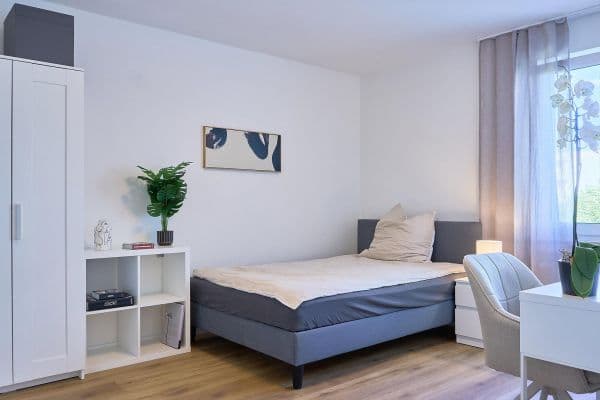 Pronájem bytu 1+1 15 m², Freischützstr. 113, München, Bavorsko Pronájem bytu 1+1 15 m², Freischützstr. 113, München, Bavorsko