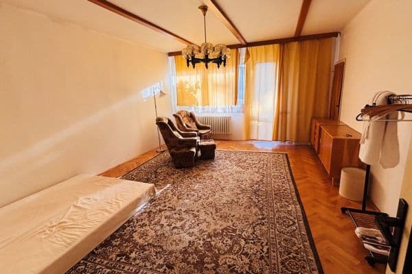 Pronájem bytu 3+1 60 m², Kolodějská, Praha Pronájem bytu 3+1 60 m², Kolodějská, Praha