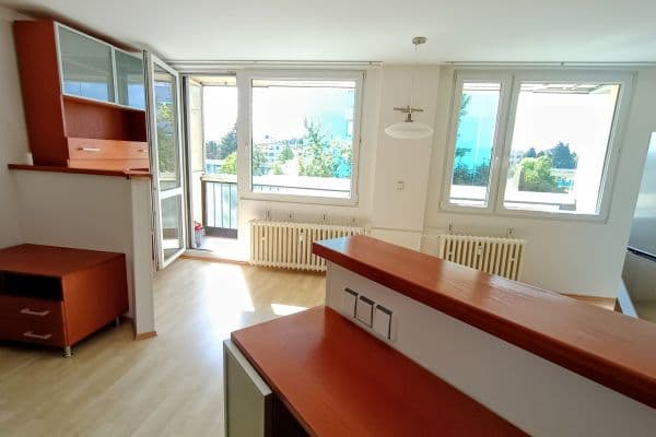 Pronájem bytu 3+kk 76 m², Pod Strání, Praha Pronájem bytu 3+kk 76 m², Pod Strání, Praha