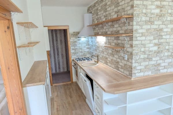 Pronájem bytu 3+1 63 m², Mostecká, Litvínov Pronájem bytu 3+1 63 m², Mostecká, Litvínov