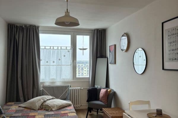 Pronájem bytu 1+kk 30 m², Čenětická, Praha Pronájem bytu 1+kk 30 m², Čenětická, Praha