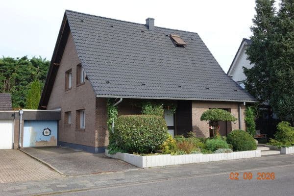 Prodej domu 190 m², pozemek 648 m², Bergheim Prodej domu 190 m², pozemek 648 m², Bergheim