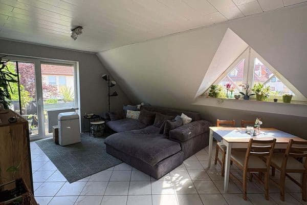 Pronájem bytu 3+1 60 m², Lampertheim Pronájem bytu 3+1 60 m², Lampertheim