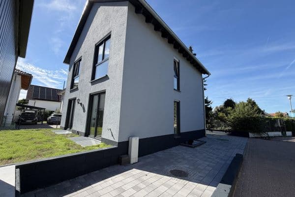 Pronájem bytu 3+1 79 m², Hanau Pronájem bytu 3+1 79 m², Hanau