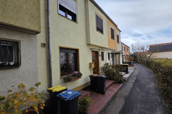Prodej domu 97 m², pozemek 140 m², Köln Esch Prodej domu 97 m², pozemek 140 m², Köln Esch