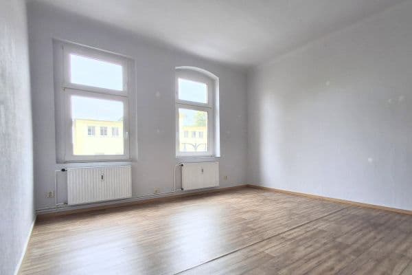 Pronájem bytu 2+1 89 m², Eisenbahnstraße 127, Fürstenwalde Pronájem bytu 2+1 89 m², Eisenbahnstraße 127, Fürstenwalde