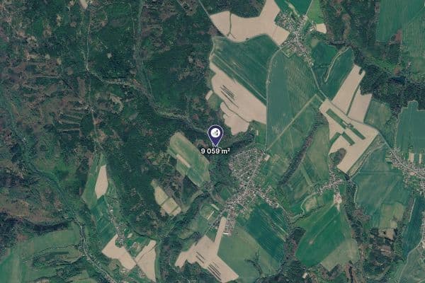 Prodej pozemku 9.059 m², Slatina Prodej pozemku 9.059 m², Slatina