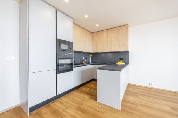 Prodej bytu 3+kk 92 m², Petržílkova, Praha Prodej bytu 3+kk 92 m², Petržílkova, Praha