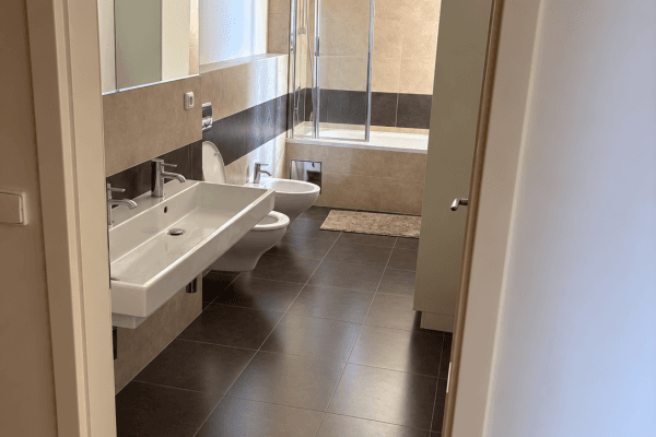 Prodej bytu 3+1 92 m², Šafaříkova, Praha Prodej bytu 3+1 92 m², Šafaříkova, Praha