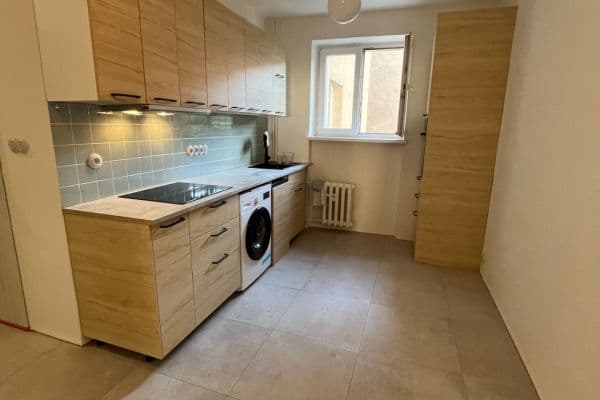 Pronájem bytu 2+1 58 m², Nad přívozem, Praha Pronájem bytu 2+1 58 m², Nad přívozem, Praha