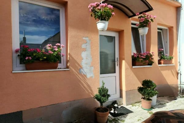 Pronájem bytu 3+1 45 m², Masarykovo nám., Přeštice Pronájem bytu 3+1 45 m², Masarykovo nám., Přeštice