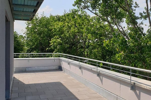 Pronájem bytu 4+1 111 m², Georg-Huber-Straße 14a, Zorneding - Ortsteil Pöring, Bavorsko Pronájem bytu 4+1 111 m², Georg-Huber-Straße 14a, Zorneding - Ortsteil Pöring, Bavorsko