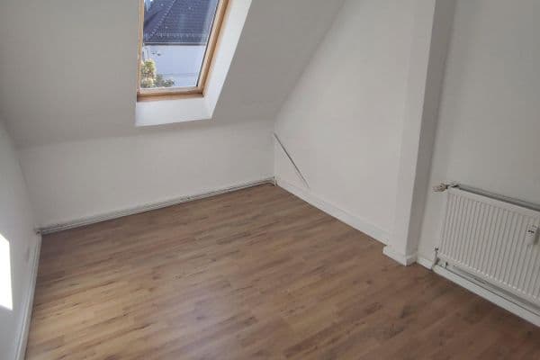 Pronájem bytu 4+1 78 m², Altstadtring 25, Braunschweig, Dolní Sasko Pronájem bytu 4+1 78 m², Altstadtring 25, Braunschweig, Dolní Sasko