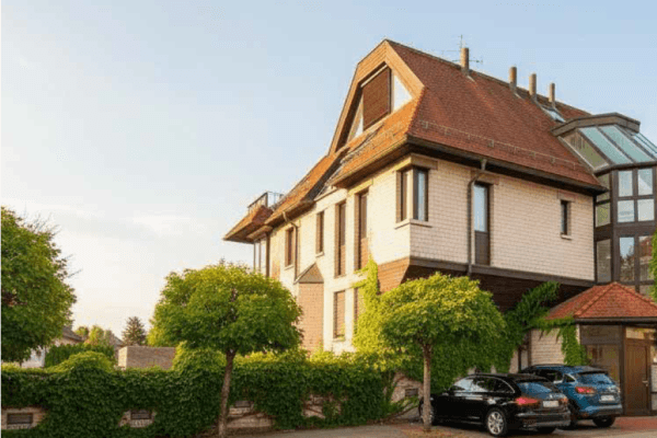Pronájem bytu 5+kk 182 m², Herrenberg Pronájem bytu 5+kk 182 m², Herrenberg
