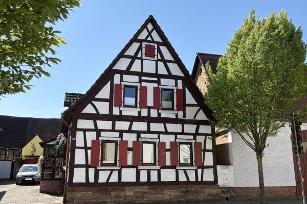 Prodej domu 170 m², pozemek 756 m², Harthausen Prodej domu 170 m², pozemek 756 m², Harthausen