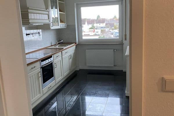 Pronájem bytu 3+1 105 m², Neusitz Pronájem bytu 3+1 105 m², Neusitz