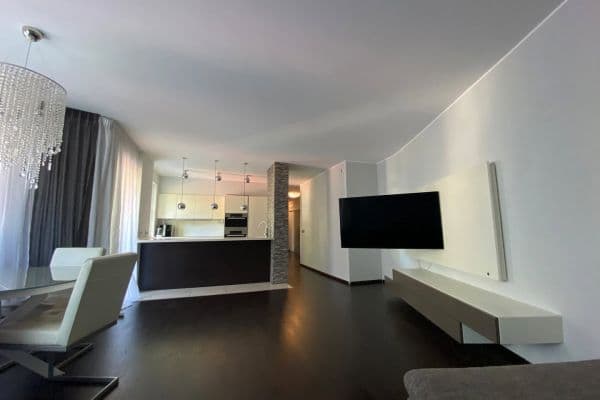 Pronájem bytu 3+1 80 m², Aßmannshauser Str. 3, Berlin, Berlín Pronájem bytu 3+1 80 m², Aßmannshauser Str. 3, Berlin, Berlín