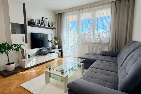 Prodej bytu 3+1 72 m², Boršovská, České Budějovice Prodej bytu 3+1 72 m², Boršovská, České Budějovice
