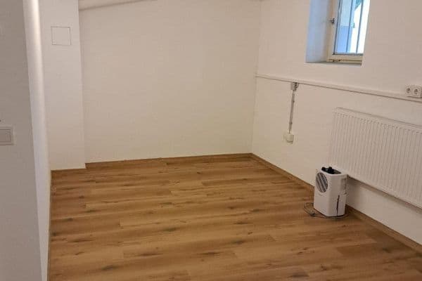 Pronájem bytu 5+1 150 m², Augsburg Pronájem bytu 5+1 150 m², Augsburg