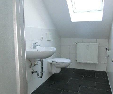 Pronájem bytu 2+1 38 m², Schlachthofstr. 38, Glauchau Pronájem bytu 2+1 38 m², Schlachthofstr. 38, Glauchau