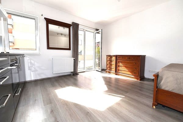 Pronájem bytu 1+kk 37 m², Generála Selnera, SO POÚ Kladno Pronájem bytu 1+kk 37 m², Generála Selnera, SO POÚ Kladno