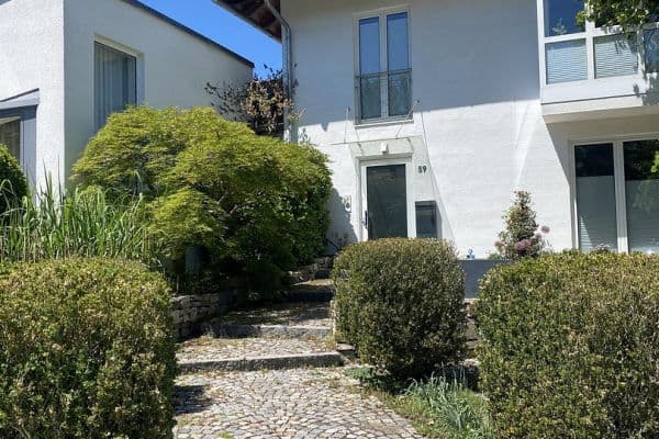 Pronájem bytu 4+1 185 m², Schulstraße 59, Gräfelfing, Bavorsko Pronájem bytu 4+1 185 m², Schulstraße 59, Gräfelfing, Bavorsko