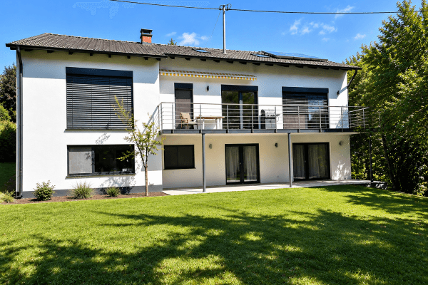 Prodej domu 260 m², pozemek 1.150 m², Tuttlingen Prodej domu 260 m², pozemek 1.150 m², Tuttlingen