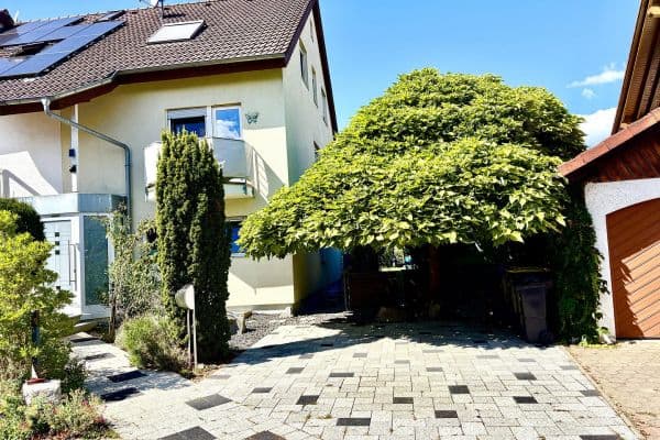 Prodej domu 184 m², pozemek 423 m², St. Georg-Str.4A, Eschbach Prodej domu 184 m², pozemek 423 m², St. Georg-Str.4A, Eschbach