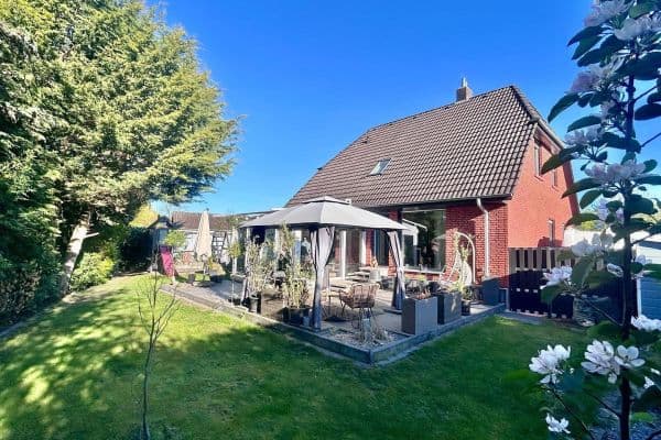 Prodej domu 165 m², pozemek 576 m², Garbsen, Dolní Sasko Prodej domu 165 m², pozemek 576 m², Garbsen, Dolní Sasko