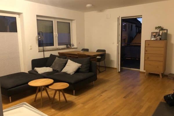 Pronájem bytu 2+1 60 m², Laurentiusstr. 20, Würzburg, Bavorsko Pronájem bytu 2+1 60 m², Laurentiusstr. 20, Würzburg, Bavorsko