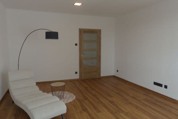 Prodej bytu 3+1 80 m², SO POÚ Tanvald Prodej bytu 3+1 80 m², SO POÚ Tanvald