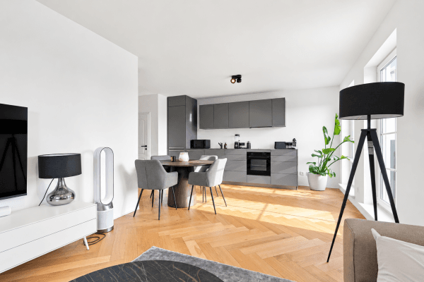 Prodej bytu 2+1 80 m², Köln, Severní Porýní-Vestfálsko Prodej bytu 2+1 80 m², Köln, Severní Porýní-Vestfálsko