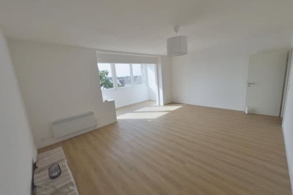 Prodej bytu 3+1 86 m², Paderborn Prodej bytu 3+1 86 m², Paderborn