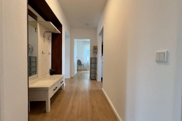 Pronájem bytu 3+1 65 m², Langenfeld Pronájem bytu 3+1 65 m², Langenfeld