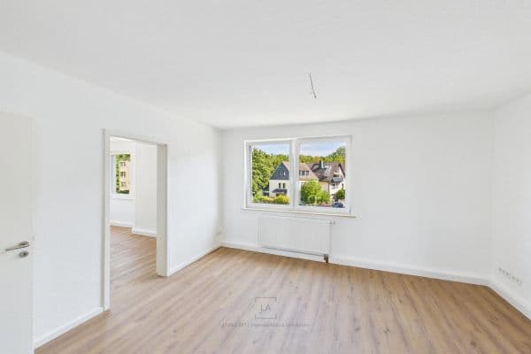 Pronájem bytu 2+kk 69 m², Richrather Straße 32, Hilden Pronájem bytu 2+kk 69 m², Richrather Straße 32, Hilden