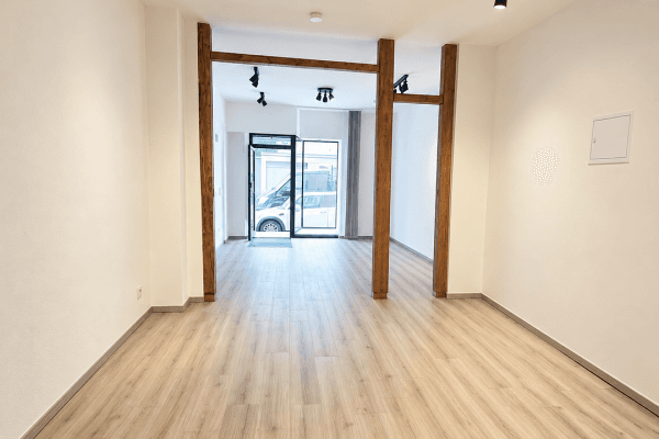 Pronájem kanceláře 63 m², Essen, Severní Porýní-Vestfálsko Pronájem kanceláře 63 m², Essen, Severní Porýní-Vestfálsko