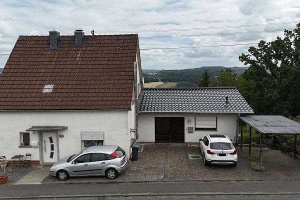 Prodej domu 184 m², pozemek 750 m², Hachenburger Straße 4, Müschenbach Prodej domu 184 m², pozemek 750 m², Hachenburger Straße 4, Müschenbach