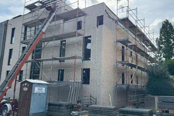 Pronájem bytu 3+1 95 m², Möllhoven 45, Essen Pronájem bytu 3+1 95 m², Möllhoven 45, Essen