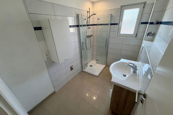 Pronájem bytu 2+1 60 m², Eppelheim Pronájem bytu 2+1 60 m², Eppelheim